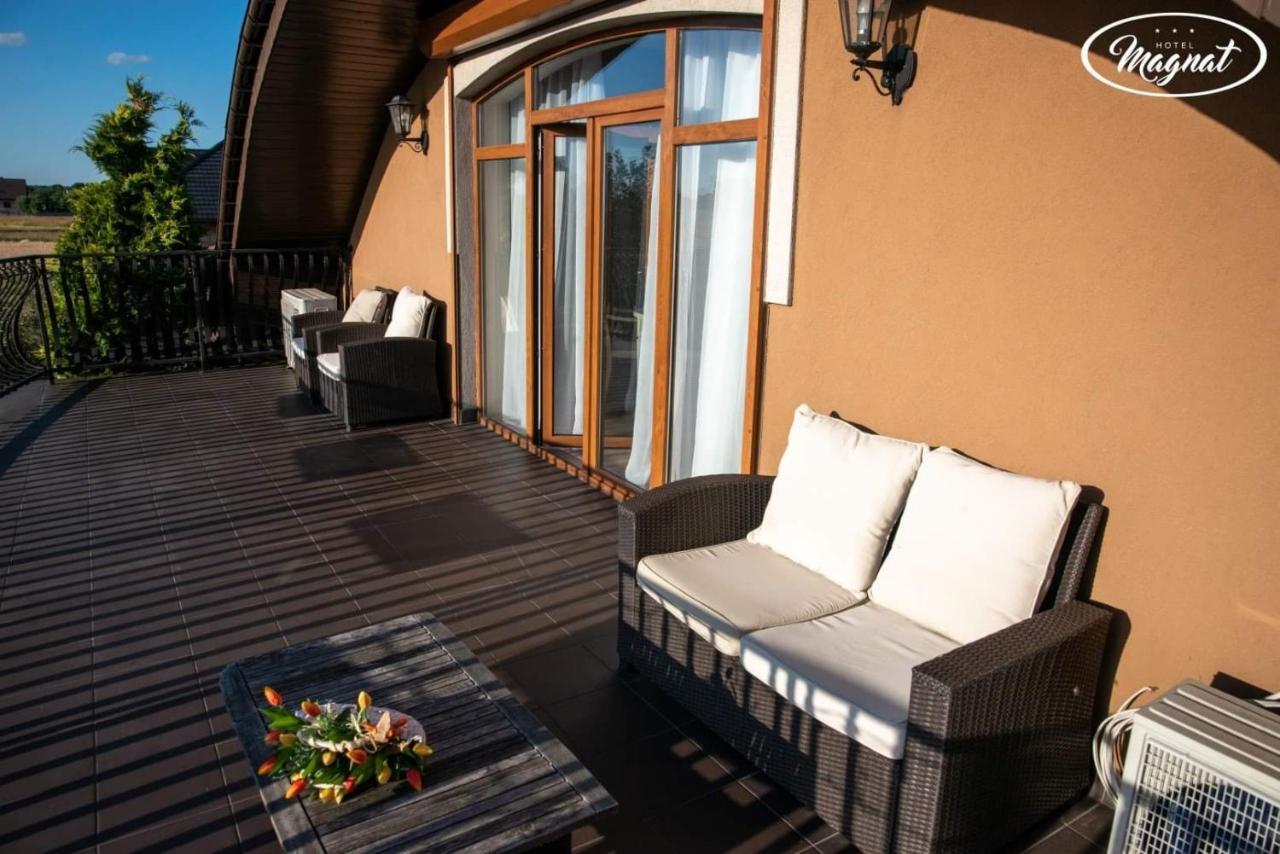 Hotel Magnat Slupca Ngoại thất bức ảnh