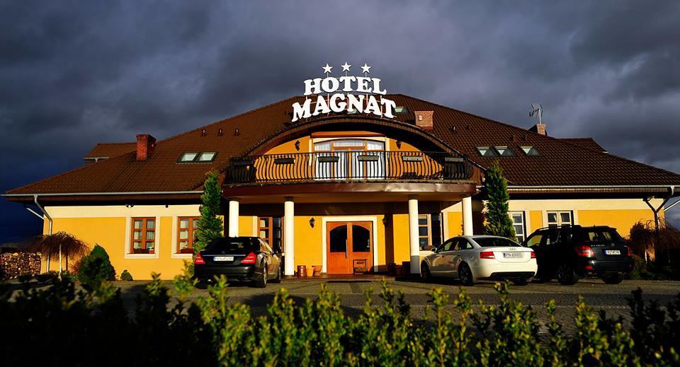 Hotel Magnat Slupca Ngoại thất bức ảnh