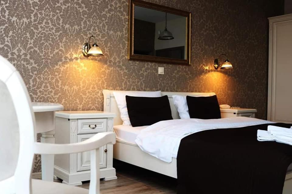 Hotel Magnat Slupca Ngoại thất bức ảnh